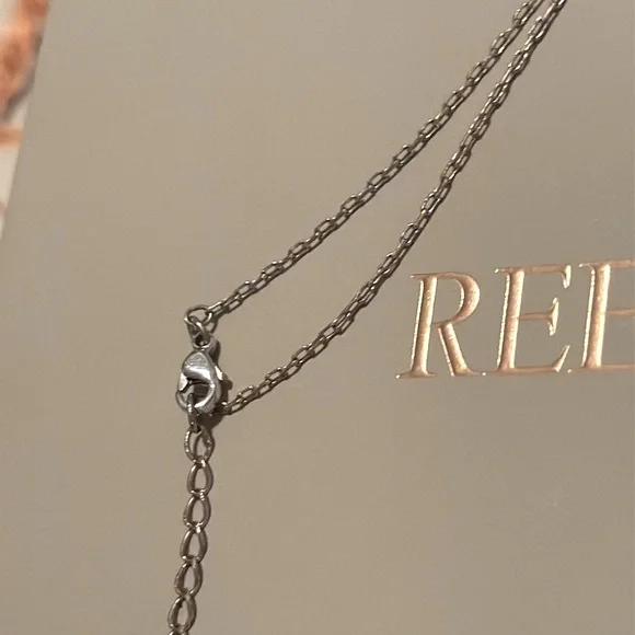 EUC SWAVORSKI CRYSTAL STARFISH NECKLACE SILVER - Picture 6 of 14